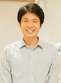 住宅プランナー男性スタッフ